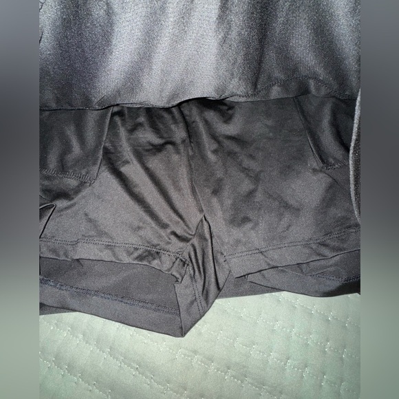 Court Haley Women's 17" Solid Golf Skort. Size Large. Worn once. - Picture 7 of 9